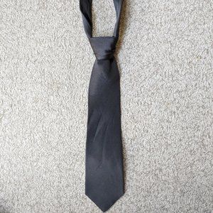 FREE gift w/ purchase 👔100% Silk Tie